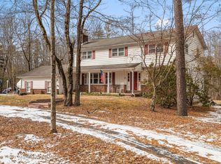31 Carey Dr, Woodstock, NY 12498