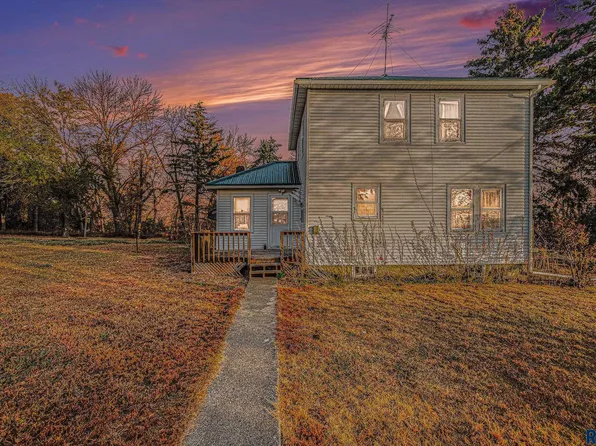 48075 292nd St, Hudson, SD 57034