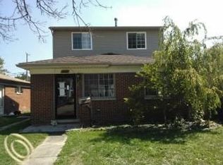 4561 Dudley St, Dearborn Heights, MI 48125