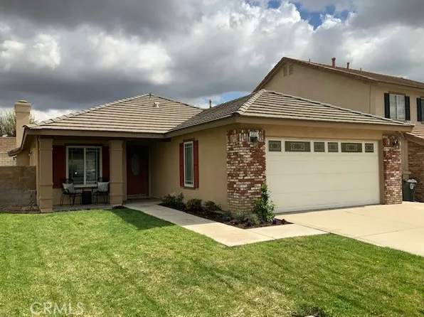 5351 Tenderfoot Dr, Fontana, CA 92336