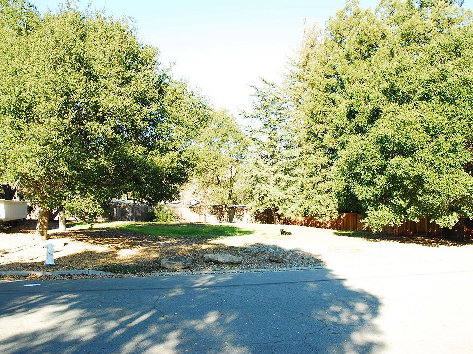 2nd image of 1826 Lynvale Ln
