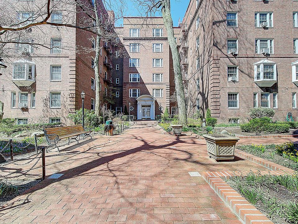 1st image of 117-01 Park Ln S #B1d