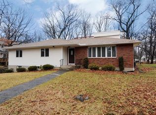 32 Highview Rd, Monsey, NY 10952