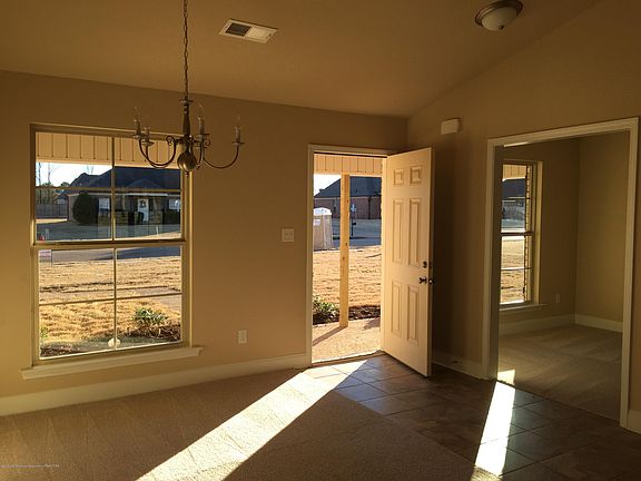 4th image of 8880 Courtly Cir N