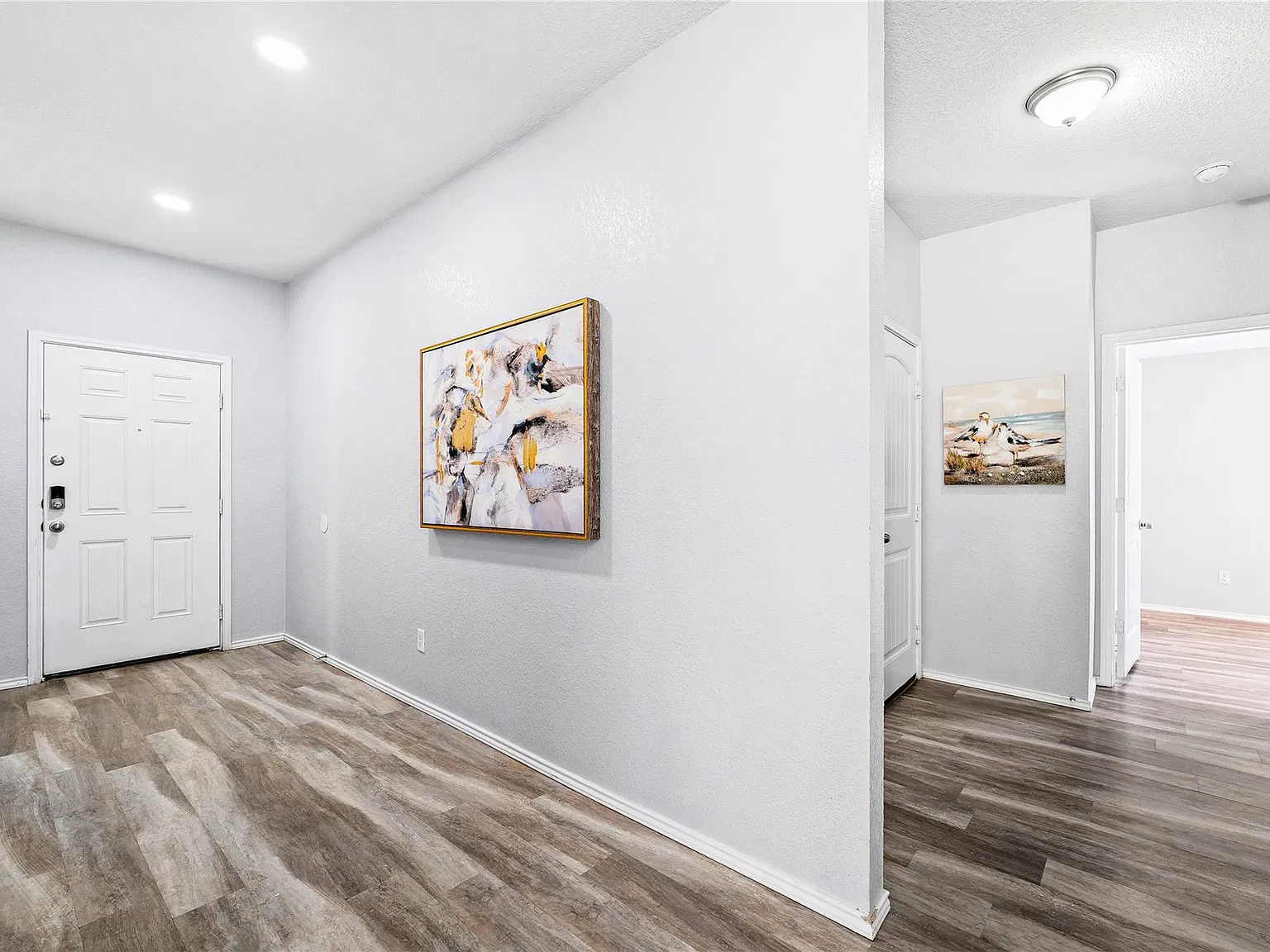 4 bed, 3.0 bath, 1882 sqft, $2,000 — Photo 3