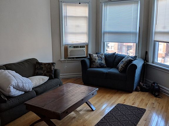 2nd image of 3313 N Hamlin Ave #2