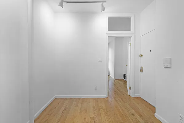 Rented by The Property Firm | media 12