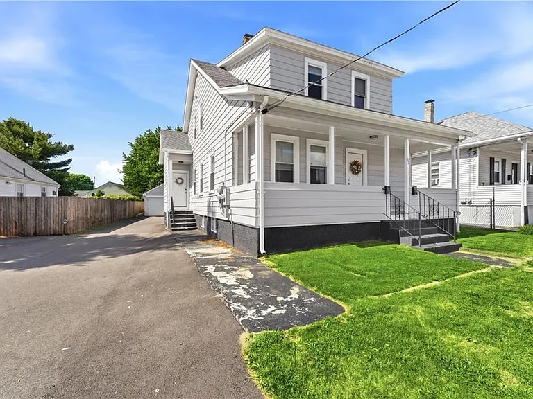33 Laura St #2 — Photo 32