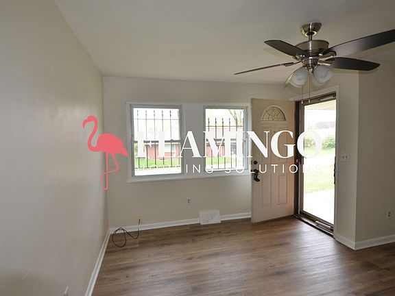 3rd image of 921 Marvine Ave #931