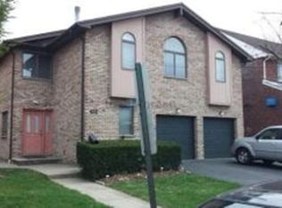 422 3rd St #2, Palisades Park, NJ 07650