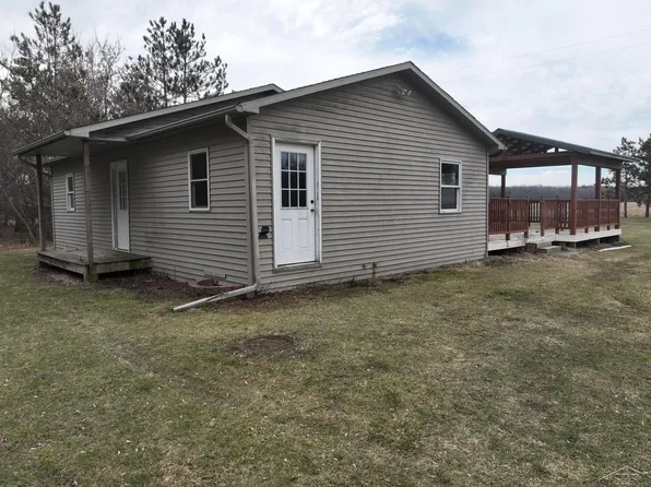 5258 S Steel Rd, Merrill, MI 48637