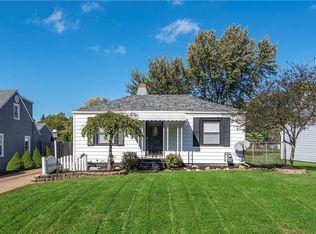 4515 Sumner St, Sheffield Village, OH 44054
