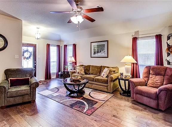 4th image of 9940 Copperhead Ln