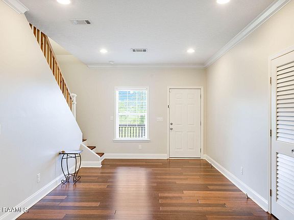 4th image of 1087 Theobald Rd #B