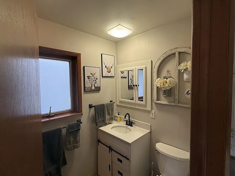 2237 Meade St — Photo 12