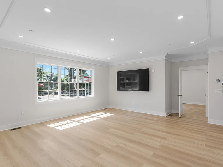 5 Milton Ave #B — Photo 8