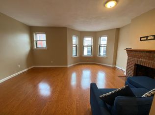 52 Gainsborough St APT 1, Boston, MA 02115