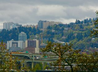 4027 N Overlook Ter, Portland, OR 97227