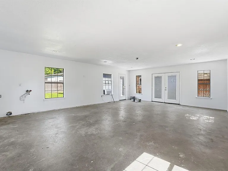 1727 Beckman Dr — Photo 21