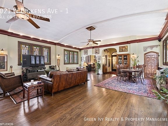 4th image of 2021 W Dickens Ave #1