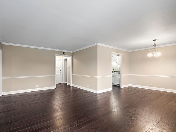 3rd image of 7324 Heritage Ct APT 2G