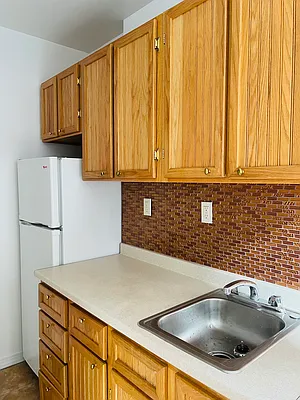 Rented by Meraki Realty LLC | media 7