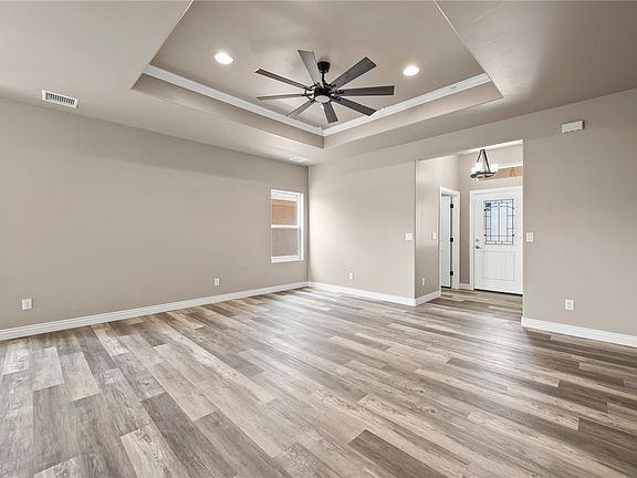 4th image of 3630 N Kenneth Road