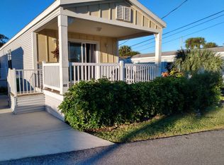 40 Hopetown Rd, Micco, FL 32976