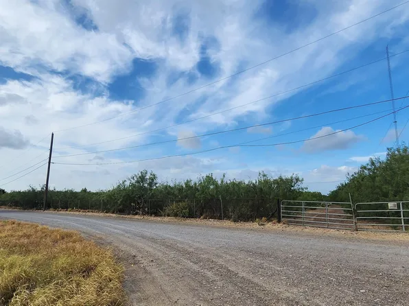 146 Doyle St, Zapata, TX 78076