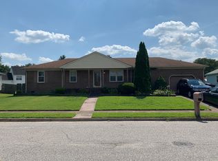 908 Levee Ln, Chesapeake, VA 23323