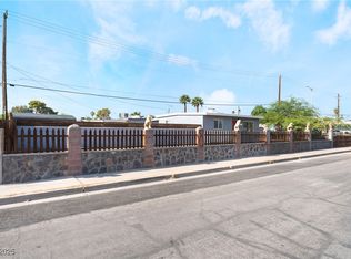 1333 Eastwood Dr, Las Vegas, NV 89104