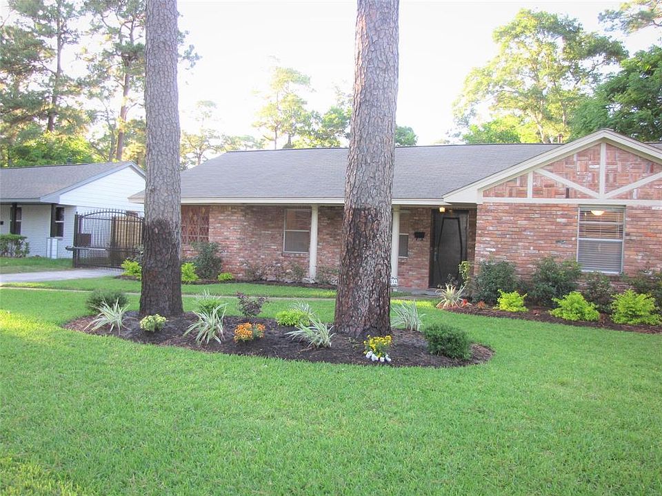 1st image of 10014 Cedardale Dr