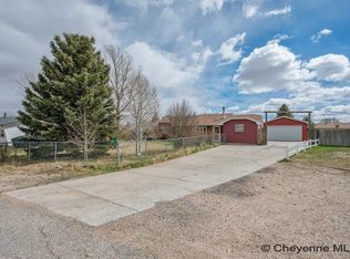 6802 Glendale Ct, Cheyenne, WY 82007