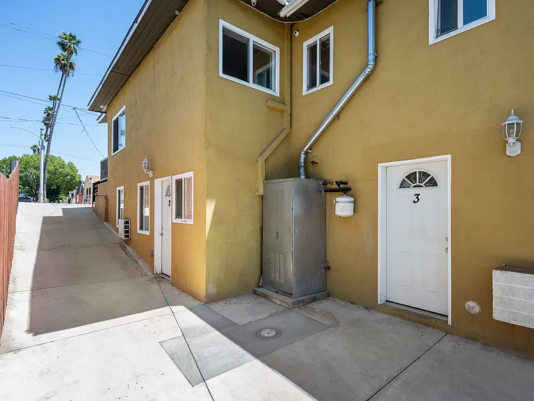 501 S Lorena St — Photo 10