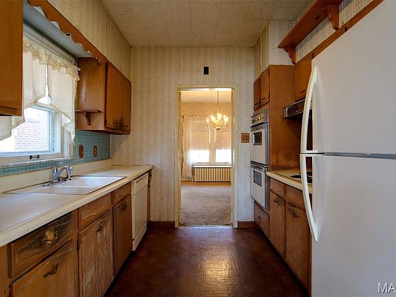 5th image of 618 S Rock Hill Rd