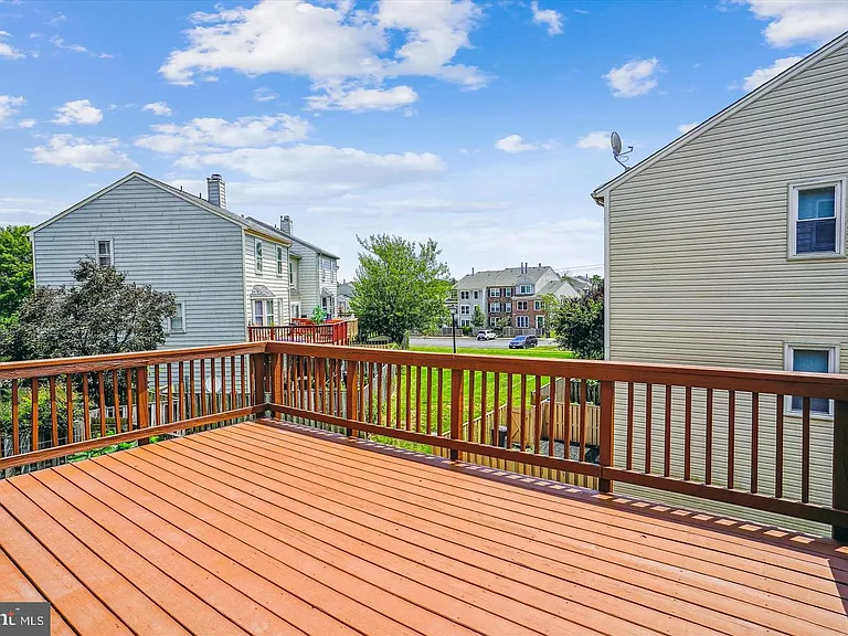 10491 Trinidad Ct — Photo 2