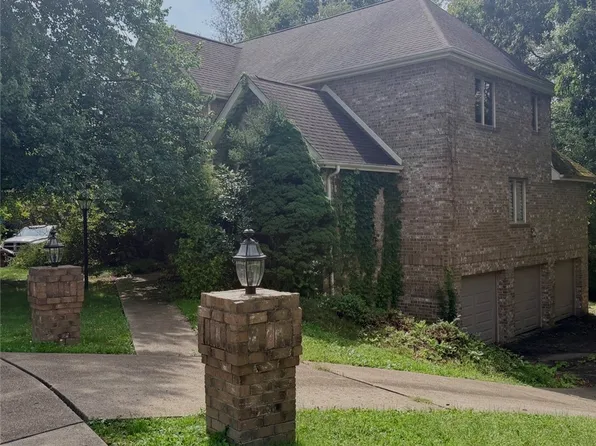 115 Havenwood Dr, Cranberry Township, PA 16066