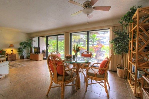 1st image of 75-6082 Alii Dr APT 136