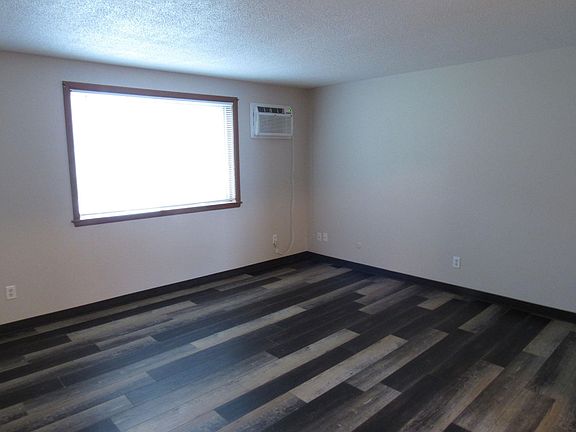 417 #101 living room