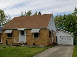 2908 Walnut Ave, Mattoon, IL 61938