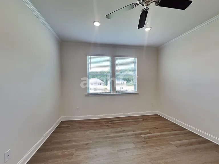 3527 Lincoln Heights Ln — Photo 9