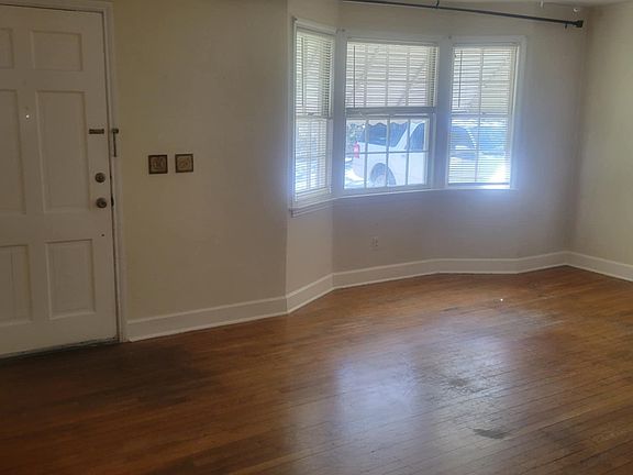 4th image of 2308 E 43rd St