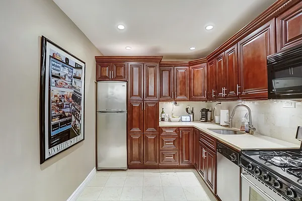 Rented by Compass | media 11