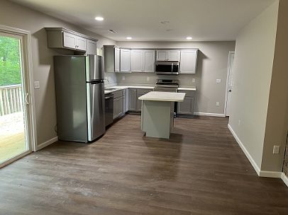5th image of 815 Roy Edwards Ln