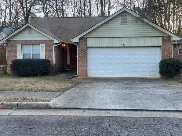 190 Oakwood Cir, Stockbridge, GA 30281