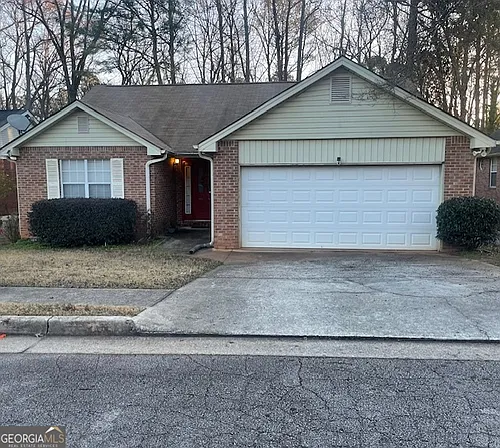 190 Oakwood Cir Photo 1
