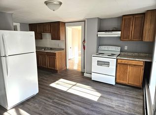 10 High St, Bristol, NH 03222
