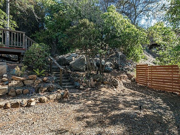 5th image of 7515 Phoenix Dr