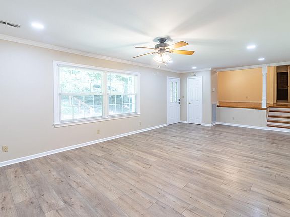 4th image of 1515 Crestway Dr