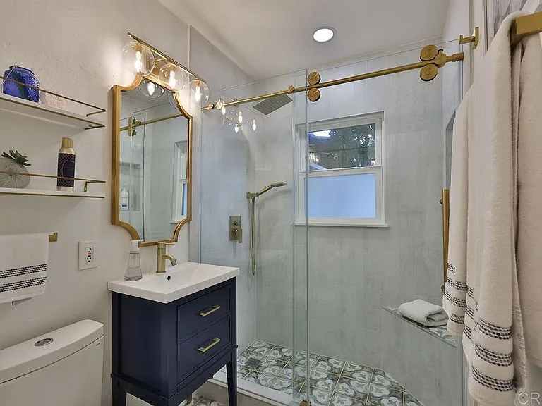 464 G Ave — Photo 15
